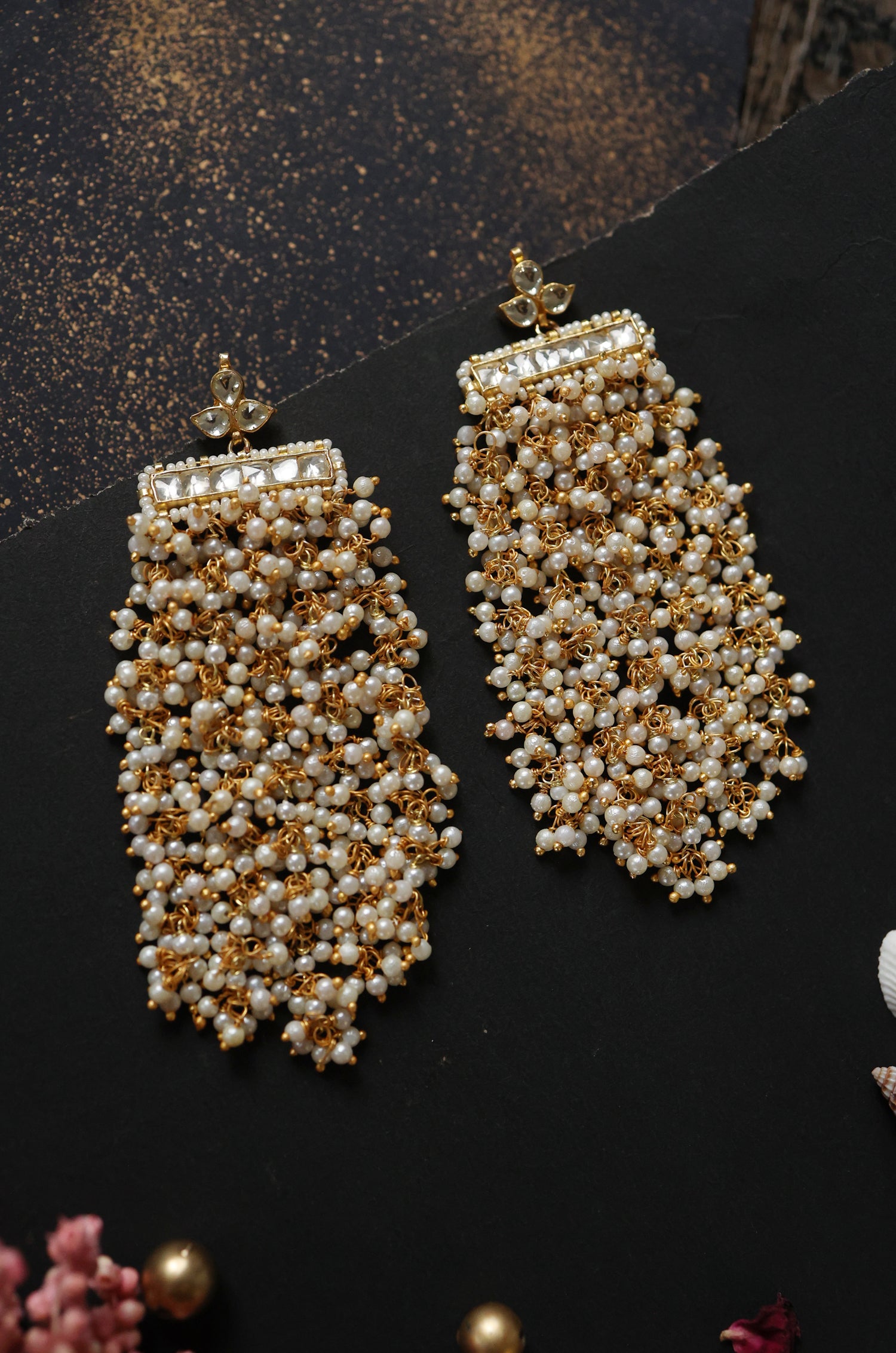 Amiri Kundan And Pearls Earrings – Do Taara