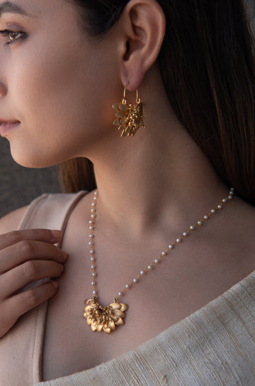 Mayflower Gold Necklace Set